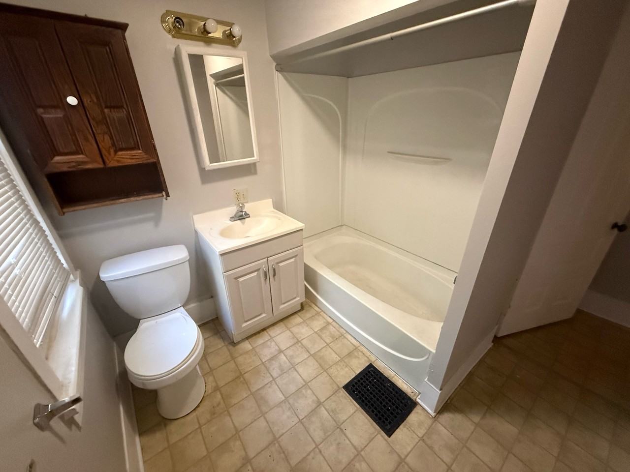 455 Spicer St #1 - Photo 7 of 10