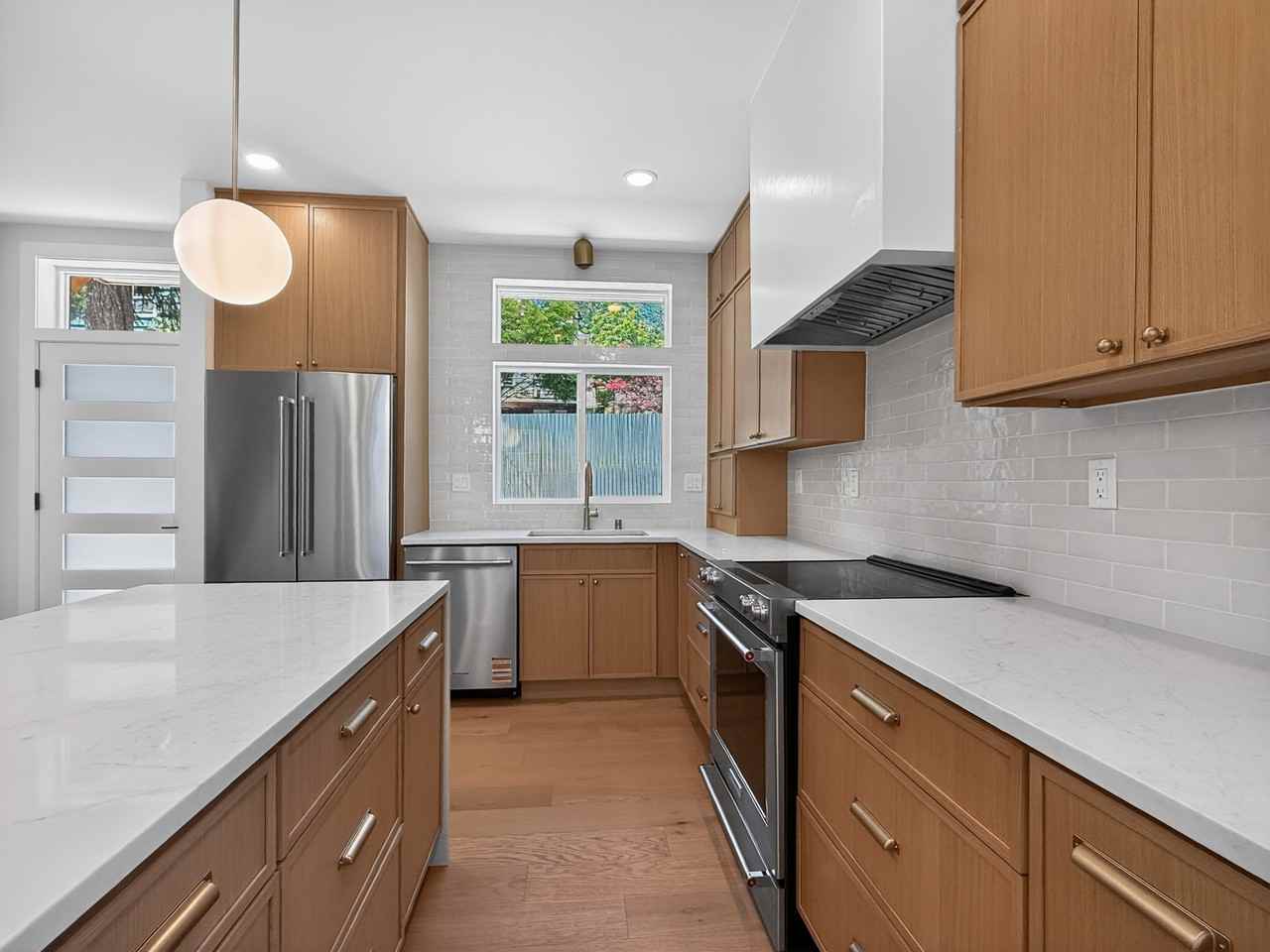 5237 37th Ave Ne #B - Photo 3 of 24