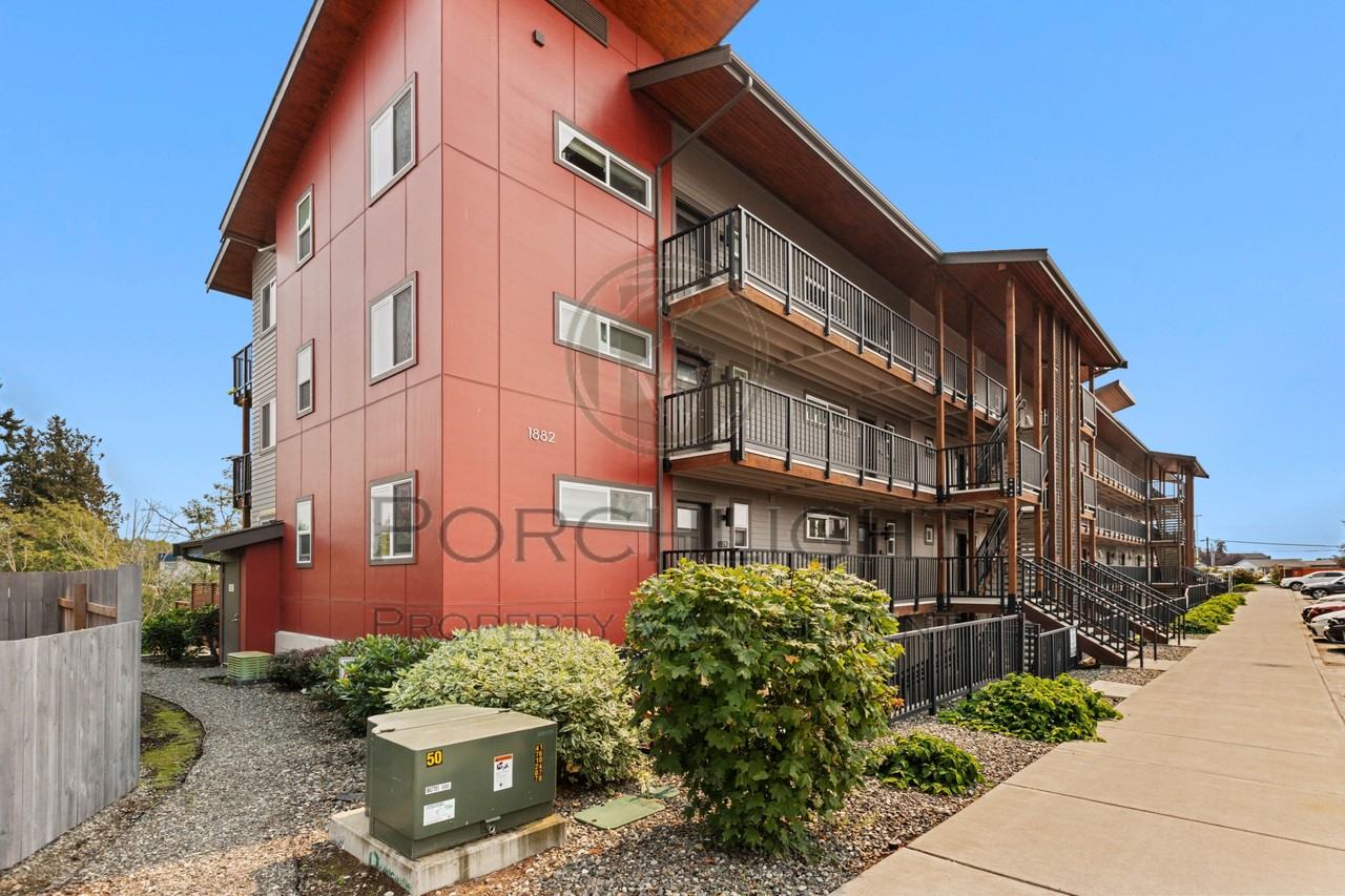 1882 Front Street - 1Unit 305 #1 - Photo 3 of 17
