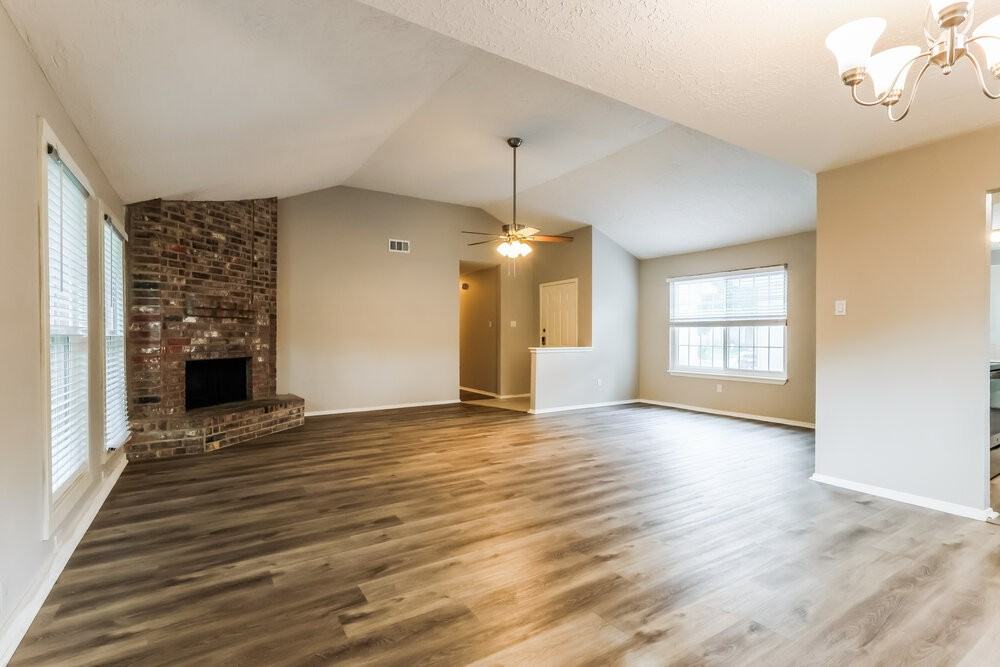 4703 Owens Creek Ln - Photo 4 of 16