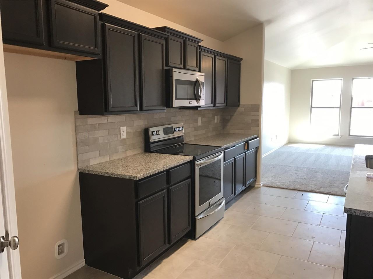 1605 Wrangler Ln #1 - Photo 3 of 28
