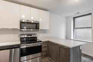 940 W Winona St #605 - Photo 1 of 1