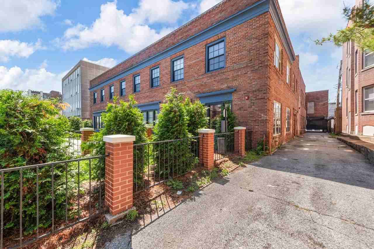 4242 Lindell - Photo 2 of 21
