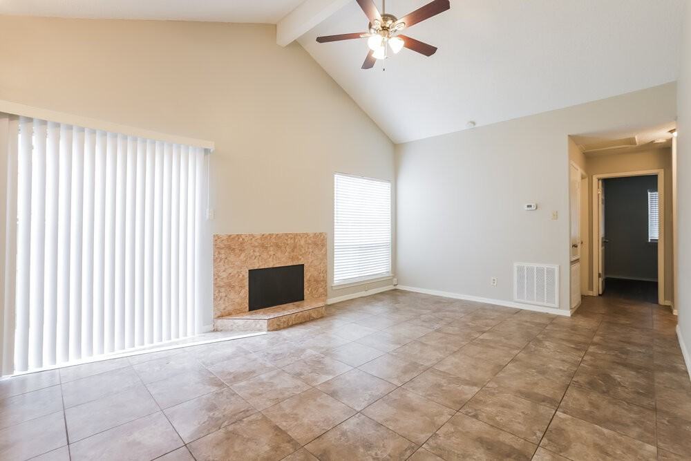 6395 Crossway Dr - Photo 6 of 25