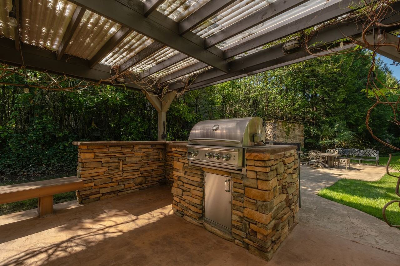 295 3rd Street - Photo 7 of 50