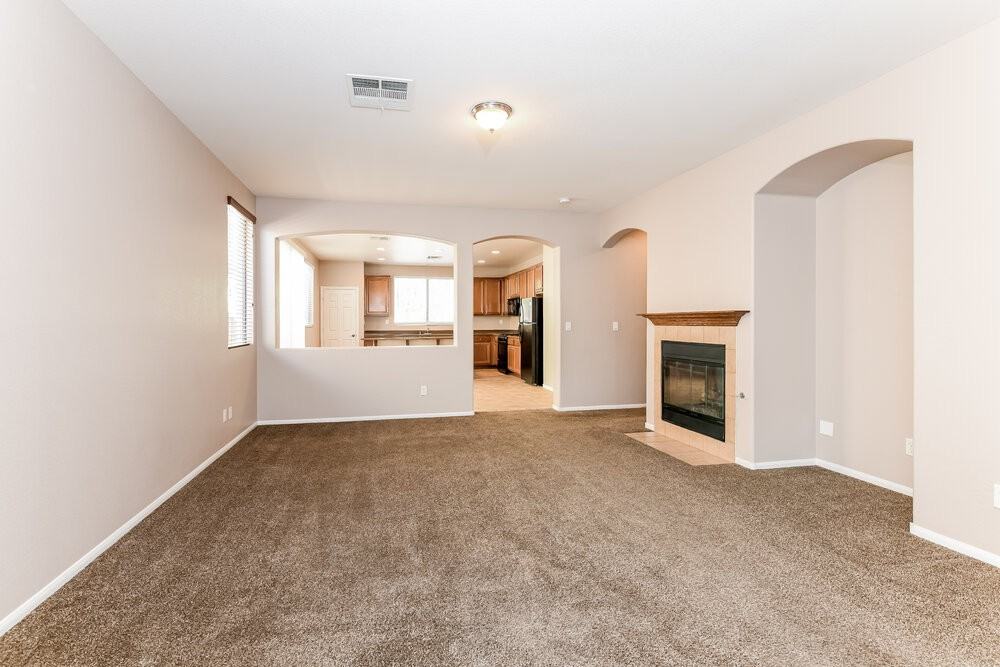 4344 Desert Home Ave - Photo 3 of 15
