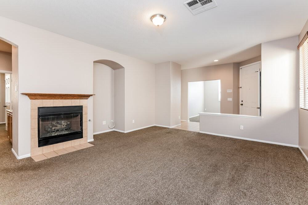 4344 Desert Home Ave - Photo 4 of 15