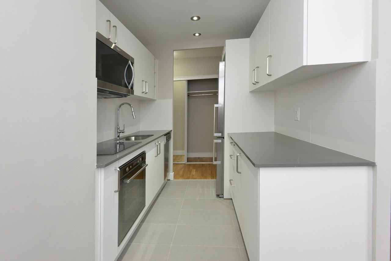 1420 Kingston Road - Photo 3 of 12