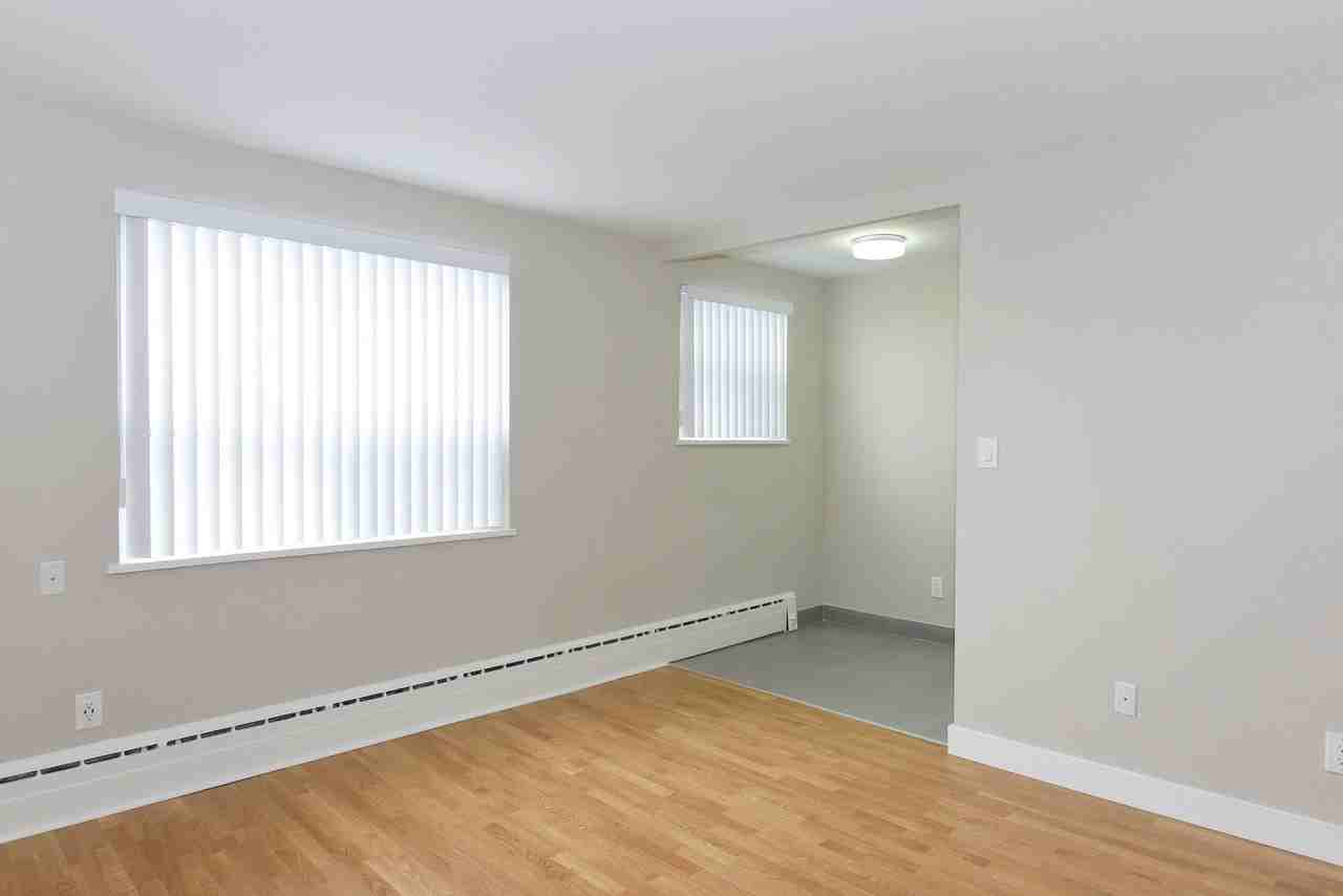 1420 Kingston Road - Photo 7 of 12