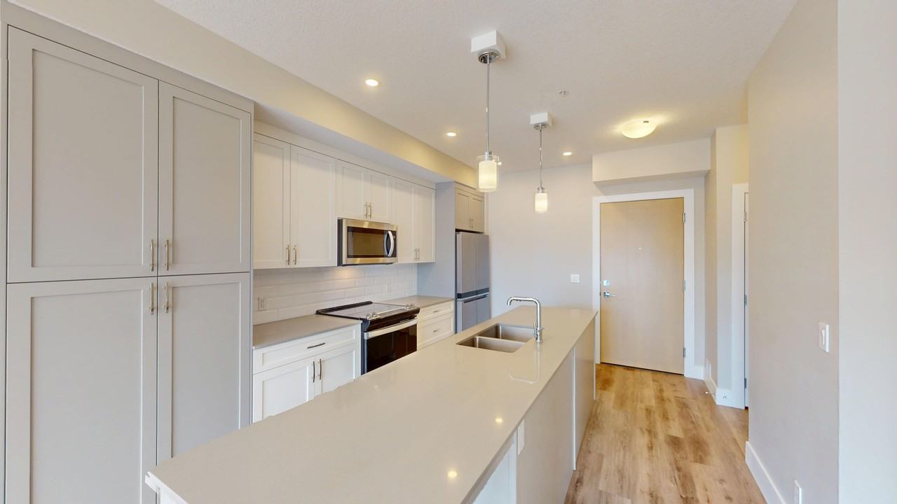 307-1702 17 Ave Sw - Photo 2 of 9