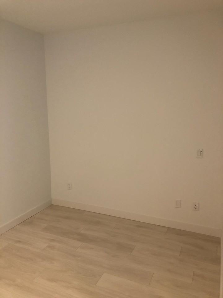 6098 Station St - Photo 7 of 10