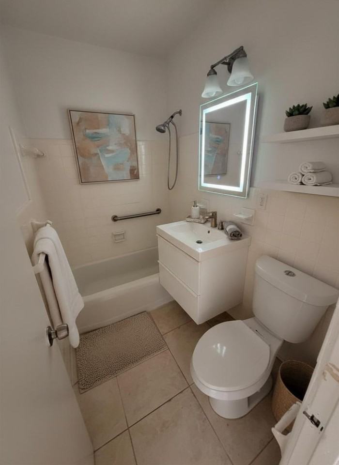 3701-3711 NW 24th Ave | Multifamily Property - Photo 6 of 22