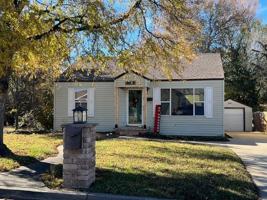featured image of 1663 Hillcrest Dr