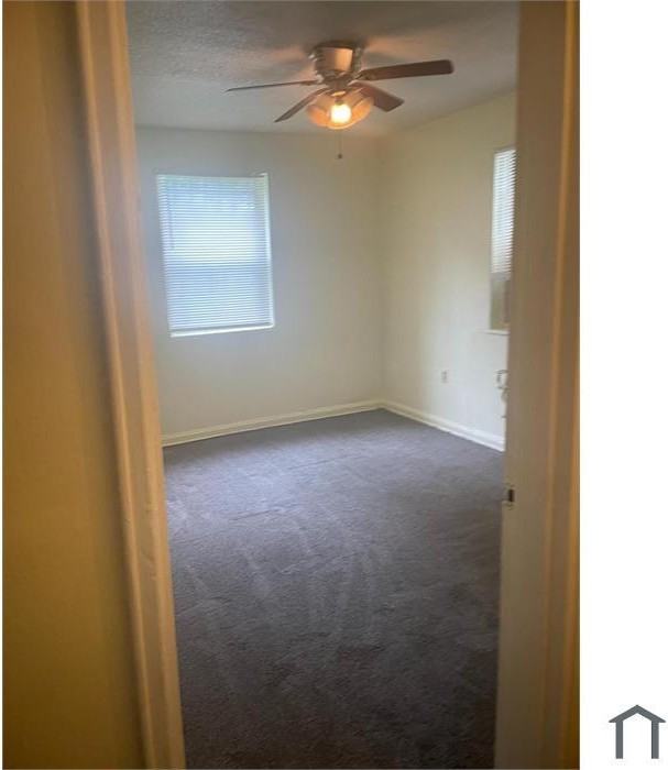 6006 Clay St Ne - Photo 5 of 8