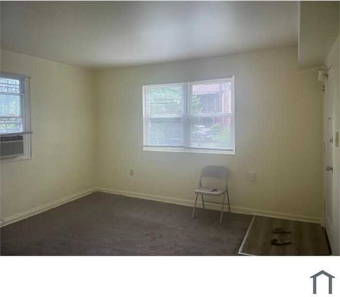 6006 Clay St Ne - Photo 7 of 8