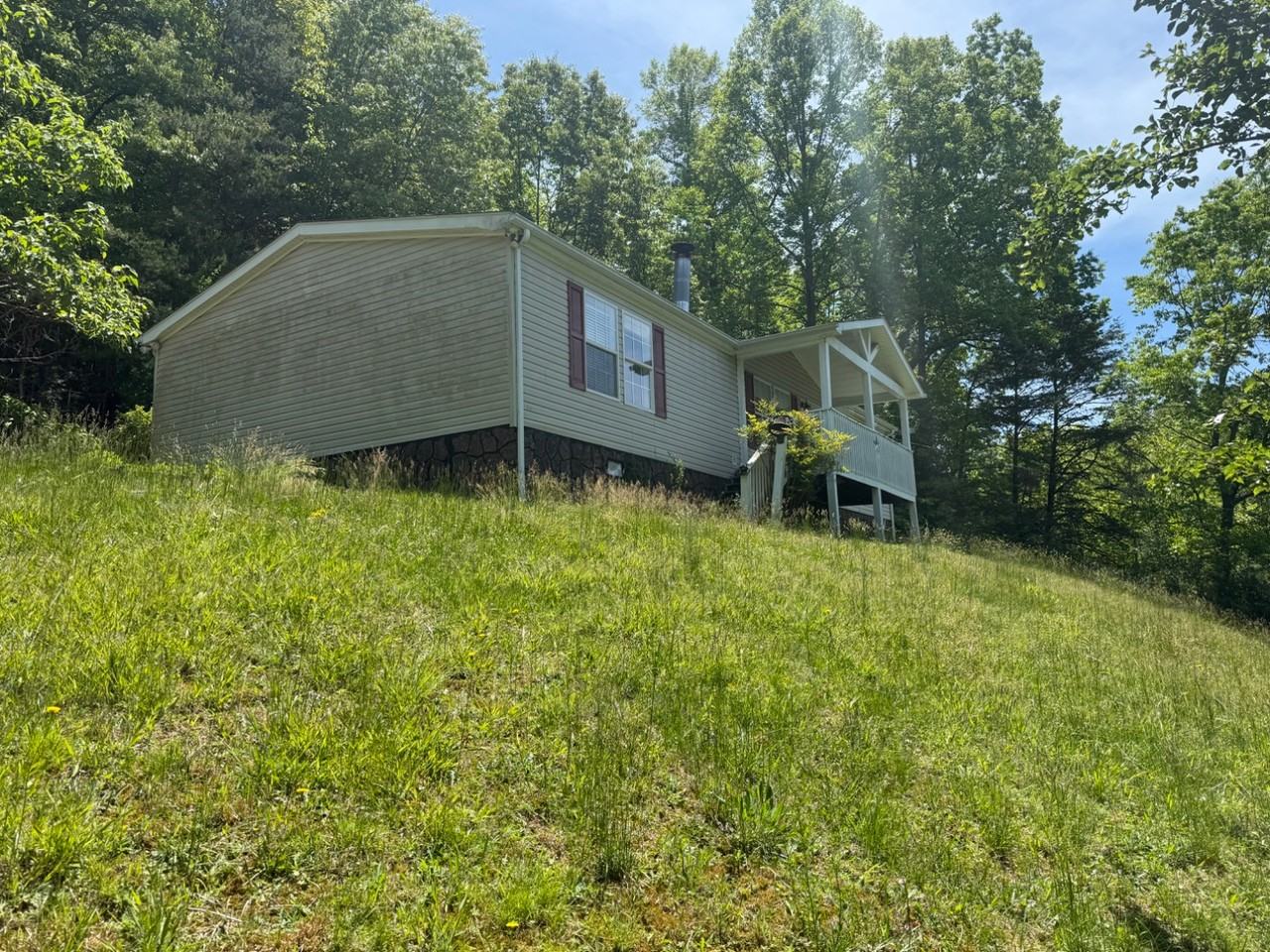 3944 Alley Valley Rd - Photo 3 of 20