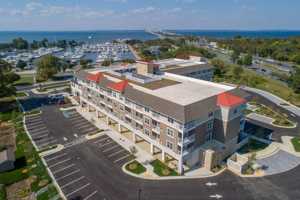 featured image of 214 Pier 1 Rd