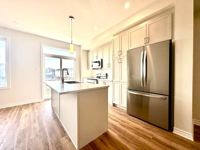 718 Montrichard Rd - Photo 4 of 12