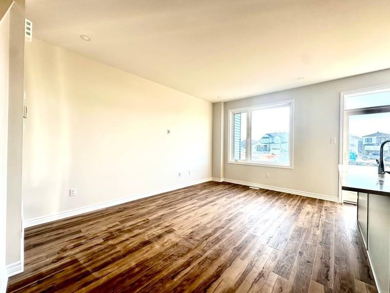 718 Montrichard Rd - Photo 5 of 12
