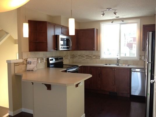 1729 New Brighton Dr Se - Photo 2 of 8