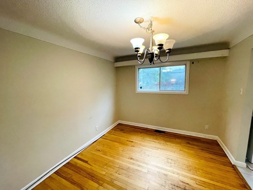 706 Hastings Ave - Photo 6 of 11