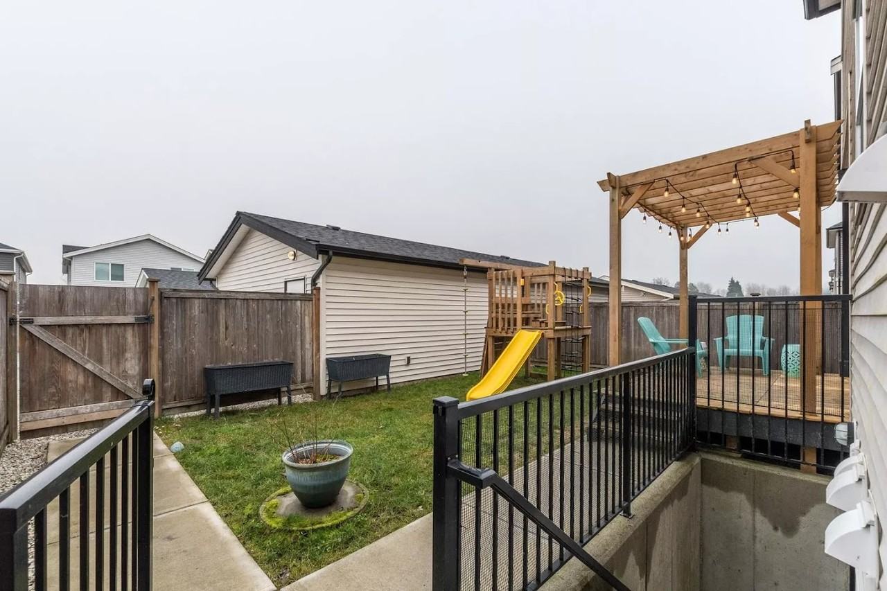 27043 35A Avenue - Photo 19