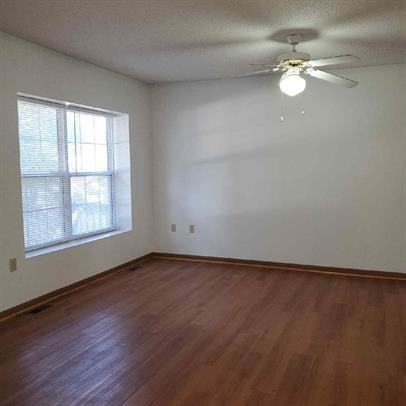 301 S Mulberry St #D - Photo 6 of 15