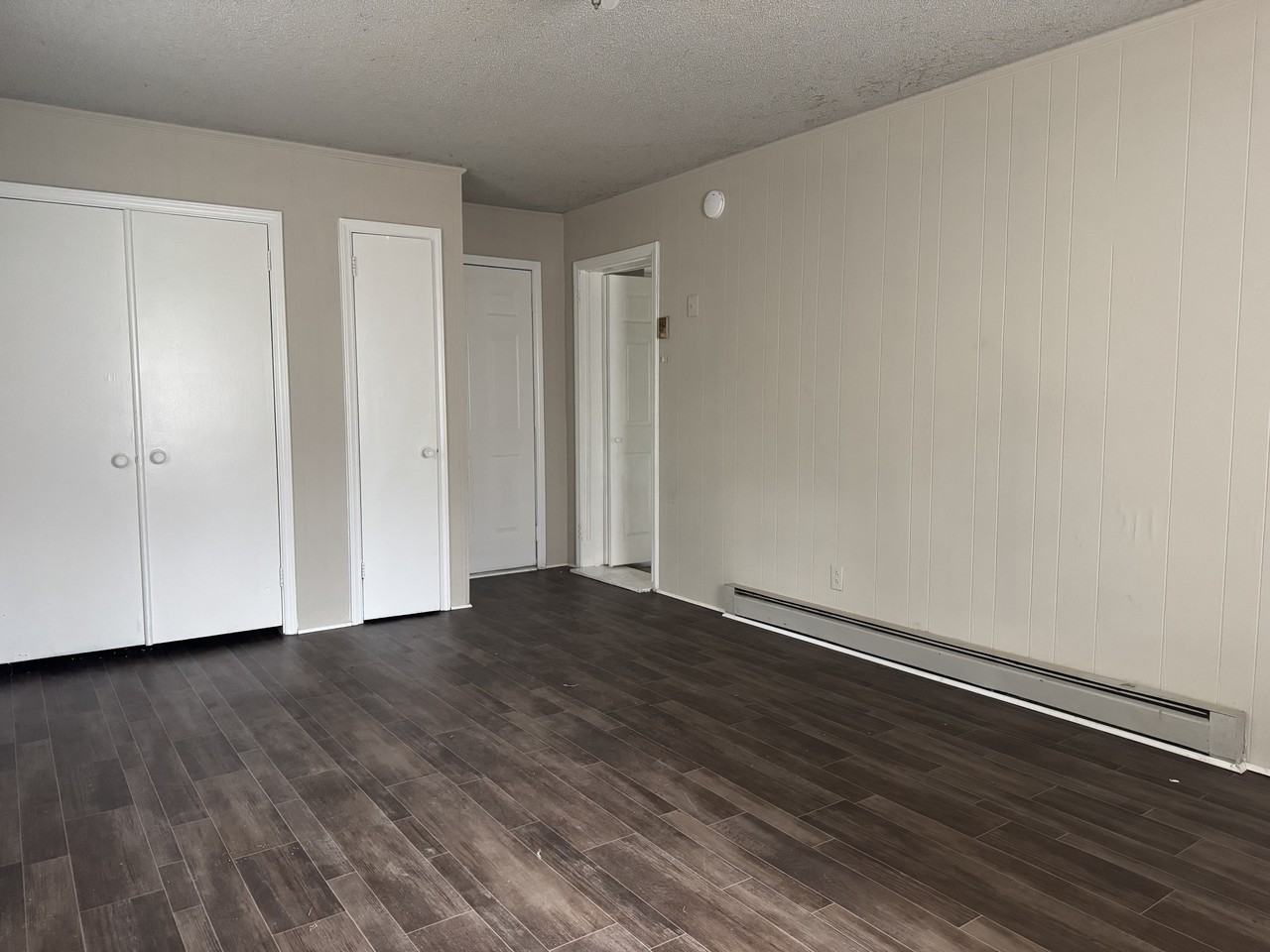 406 E Park Dr #1 - Photo 3 of 11