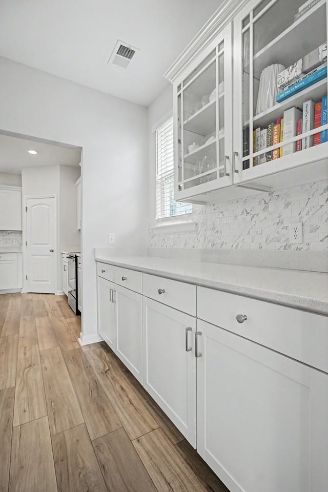 160 Spring Hill Dr #1 - Photo 5 of 37