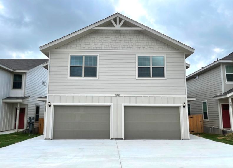 2206 Sandlewood Cove San Antonio, Tx. 78245 - 102 #102 - Photo 2 of 25