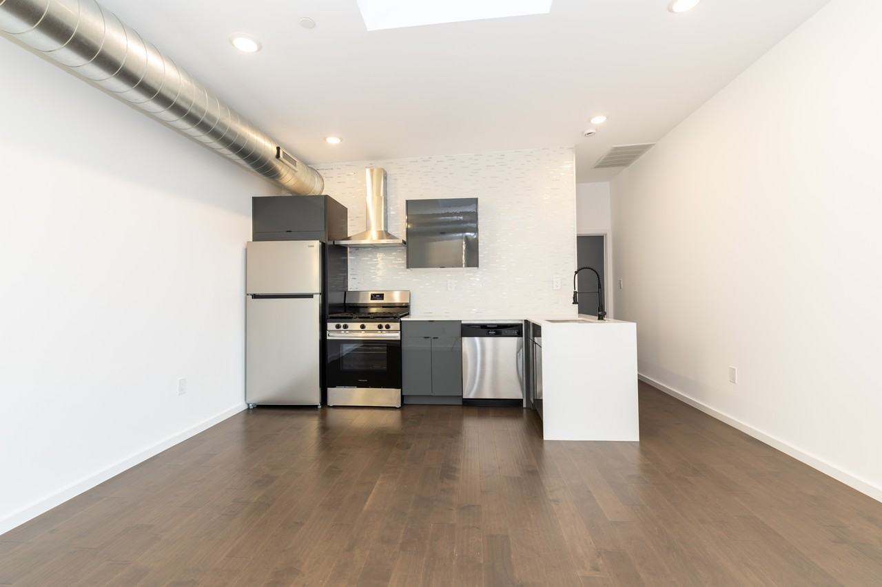 620 Diamond St #3 - Photo 3 of 20