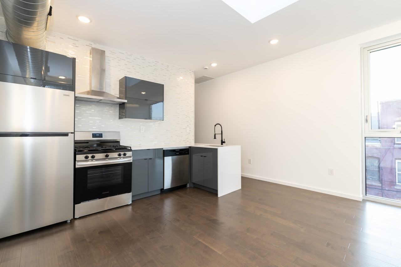 620 Diamond St #3 - Photo 4 of 20
