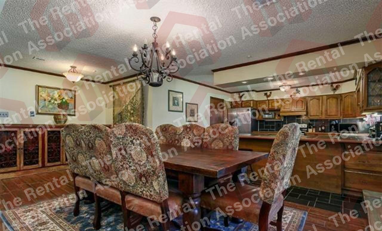 4006 Chauvin Ln #1 - Photo 4 of 11
