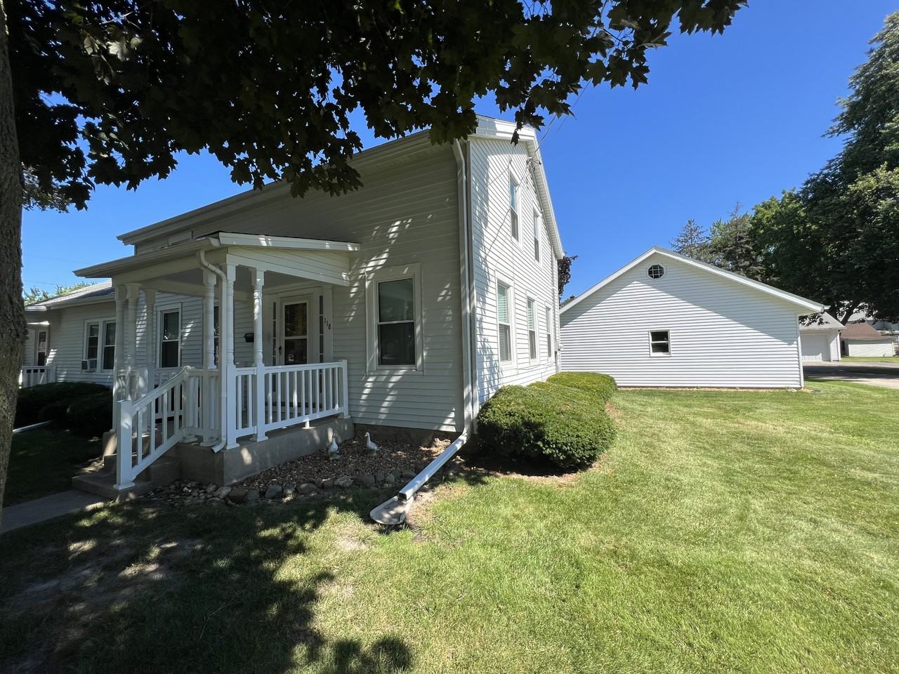 118 Linden St #118 - Photo 5 of 13