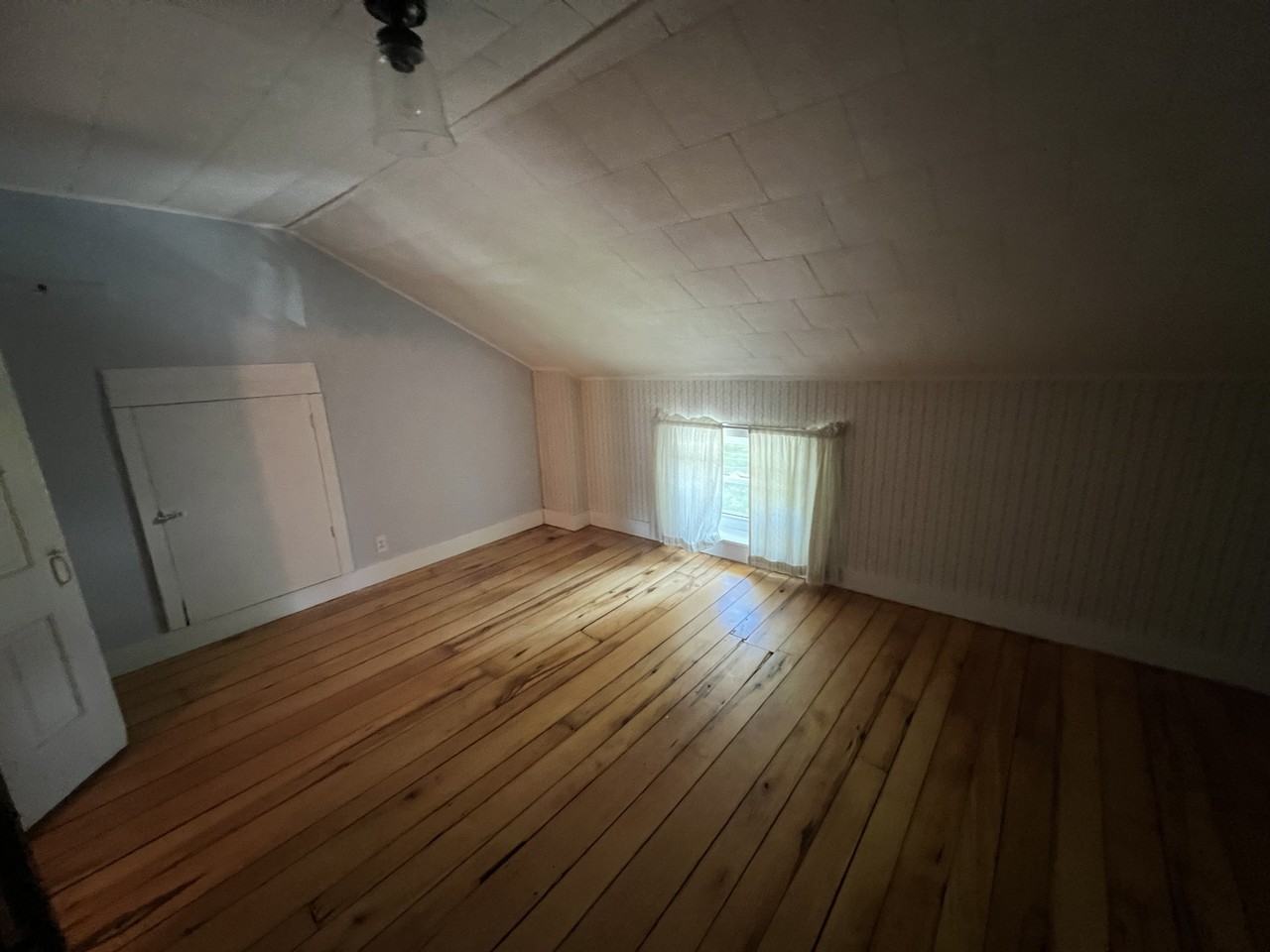 118 Linden St #118 - Photo 6 of 13