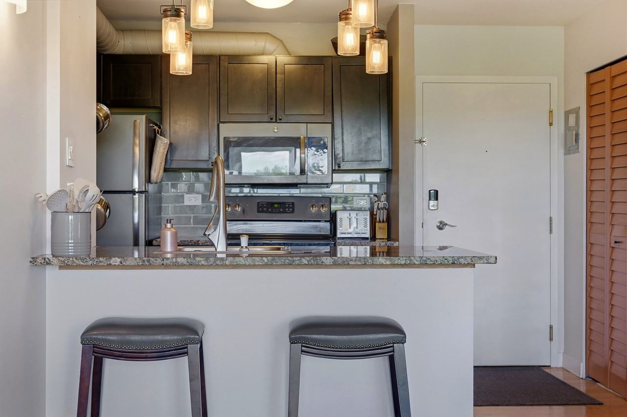 400 S Lafayette St #701 - Photo 3 of 38