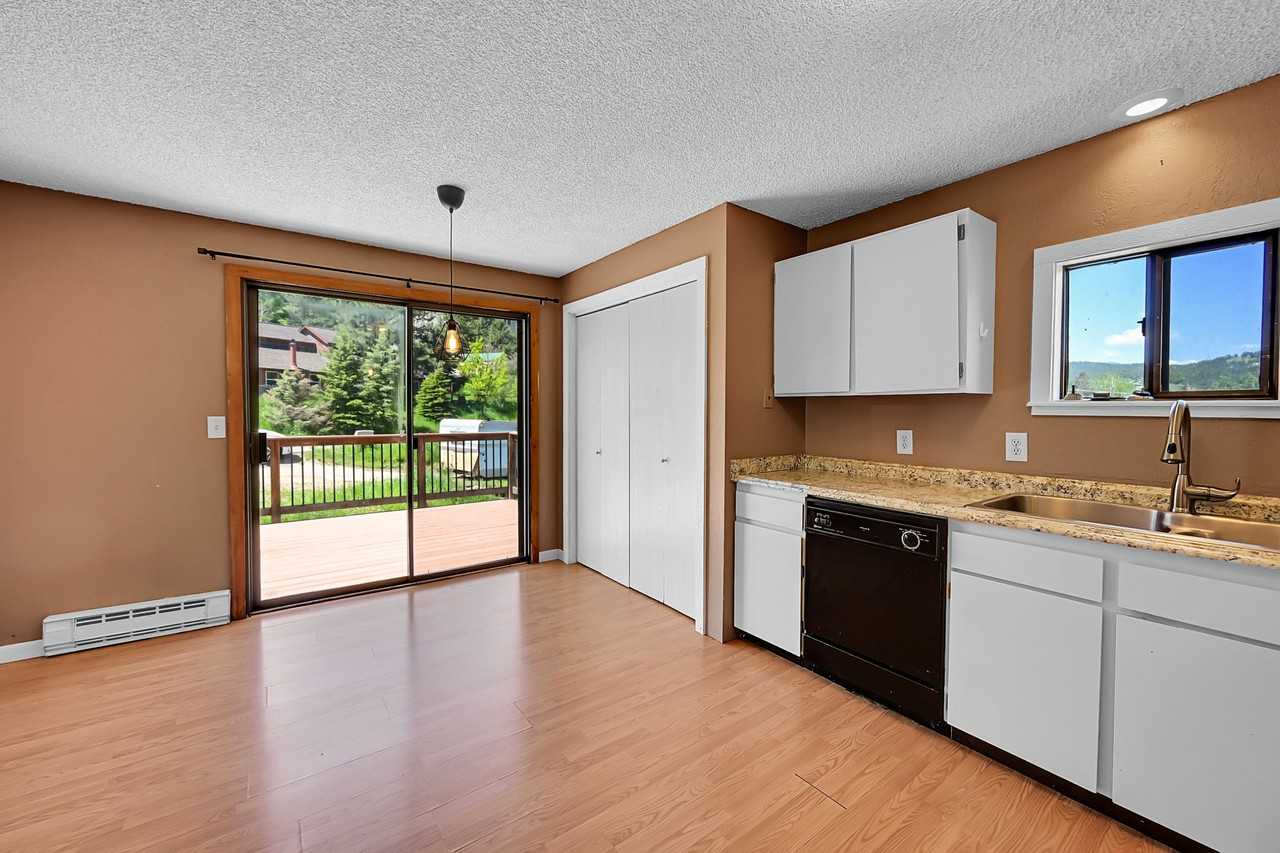 26147 S End Rd Uppr #26147UPPER - Photo 6 of 24