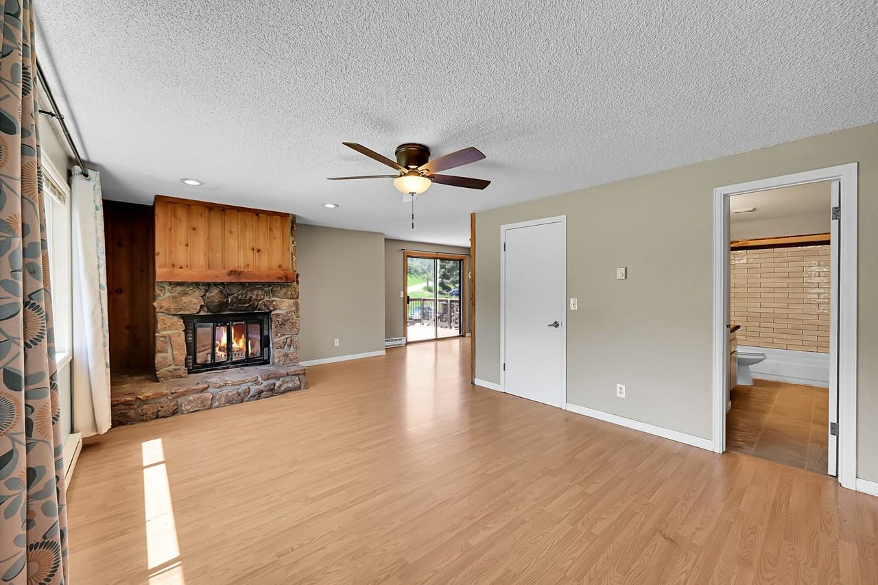 26147 S End Rd Uppr #26147UPPER - Photo 7 of 24
