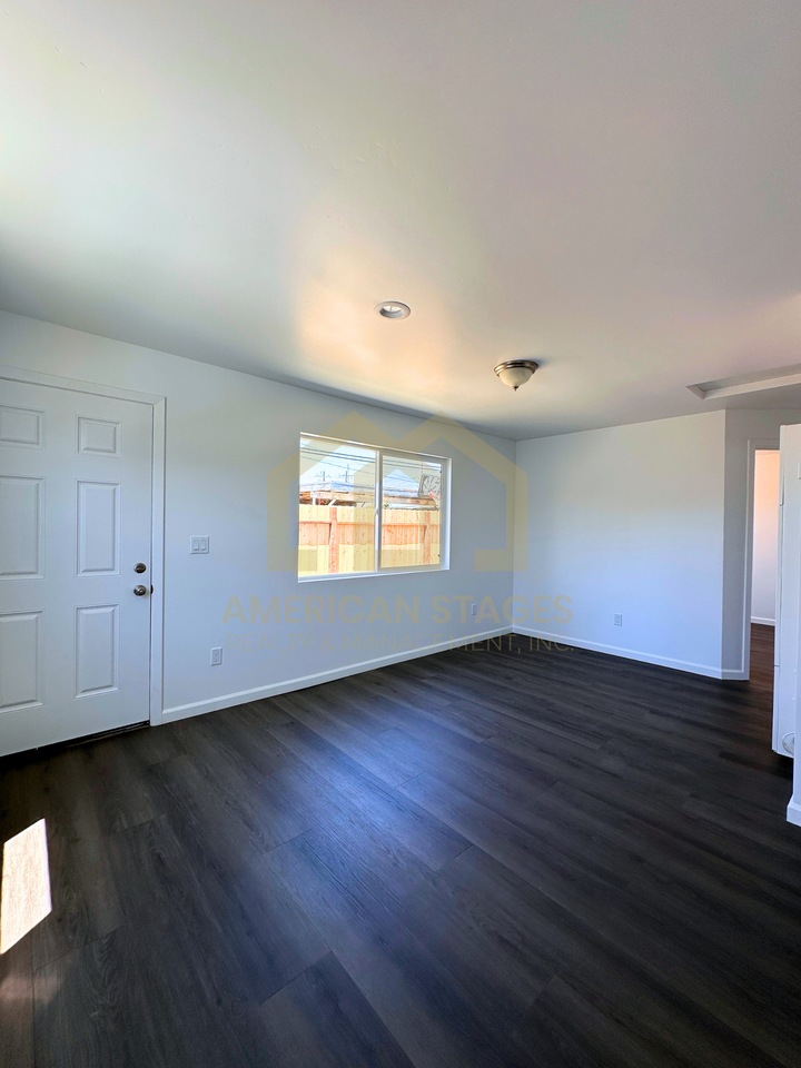 239 N E St #ADU - Photo 4 of 21