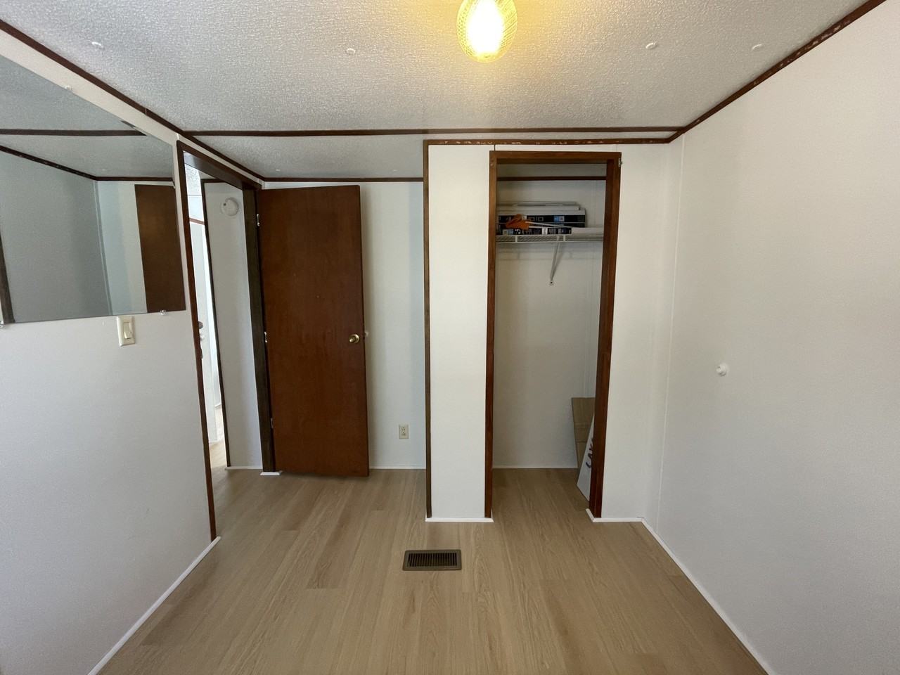 Brunmore Cir #1313 - Photo 2 of 10