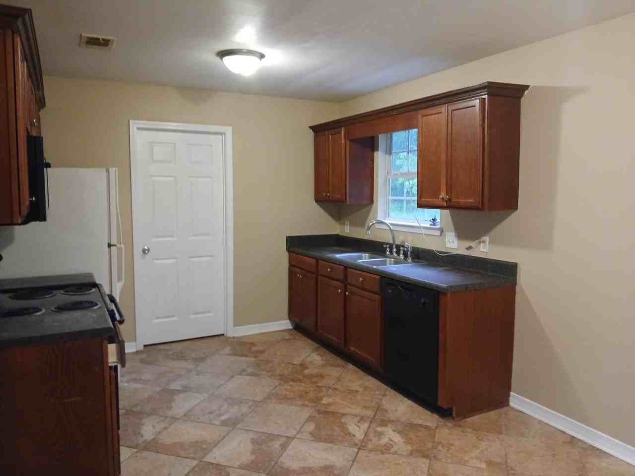 510 Schwarz St #1 - Photo 2 of 8