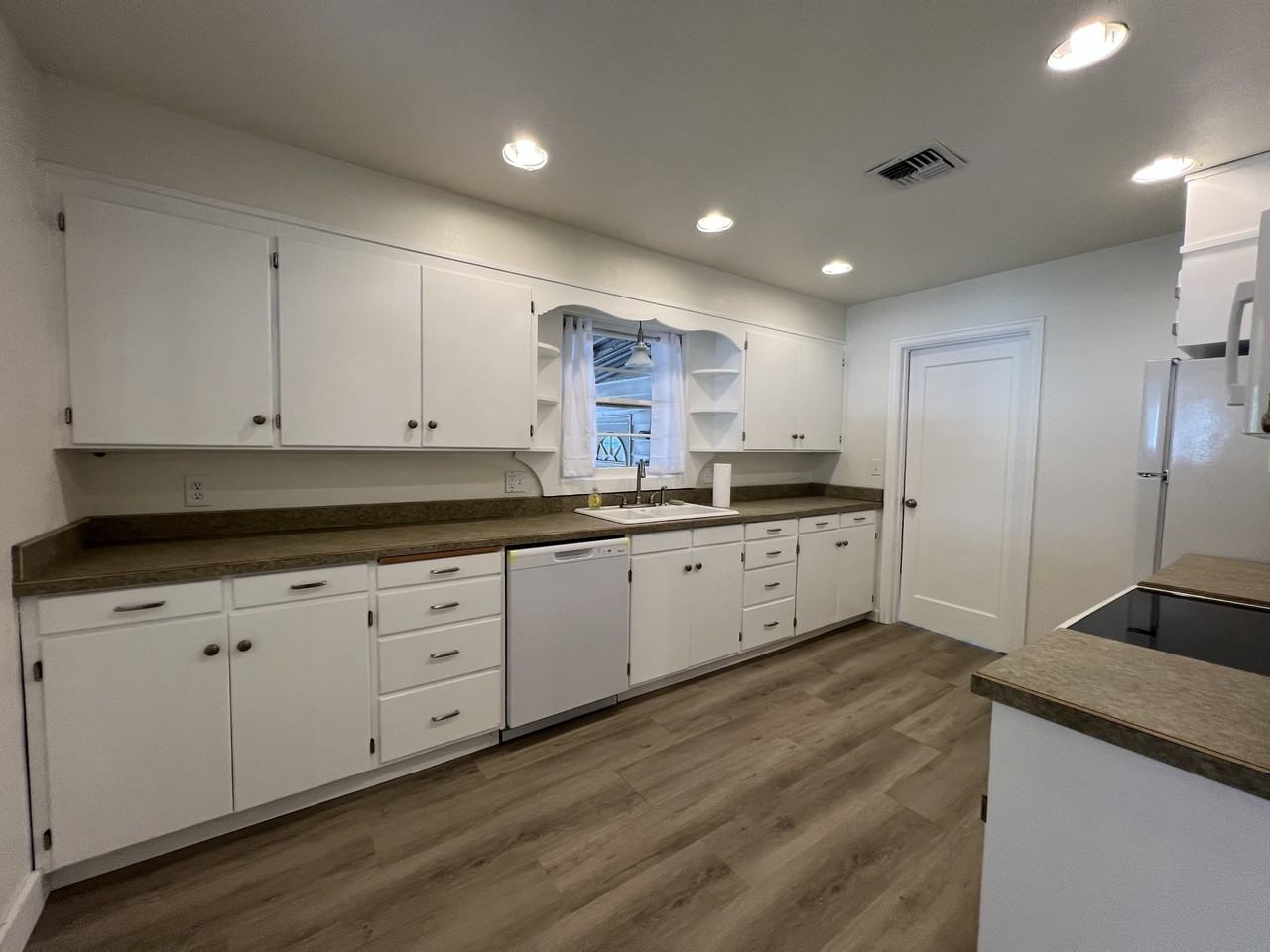 540 Tangent St #1 - Photo 7 of 22