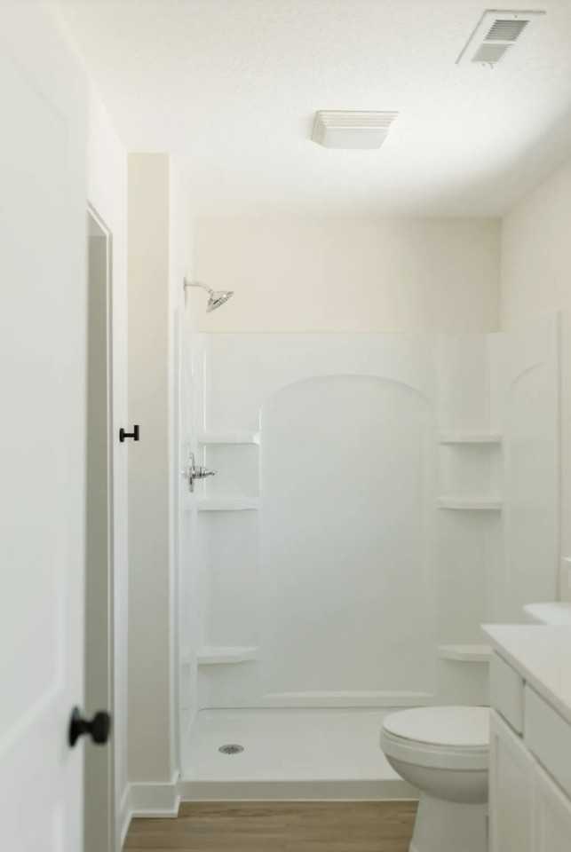 1260 E 28th St #1 - Photo 7 of 15