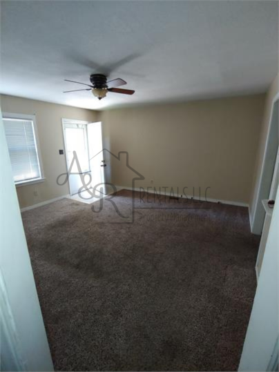 305 E Hudson St #1 - Photo 6 of 11