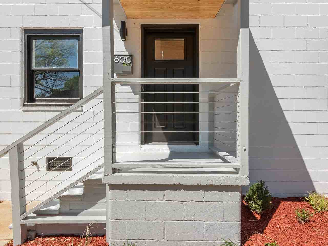 734 E Lenoir St #600 - Photo 2 of 26