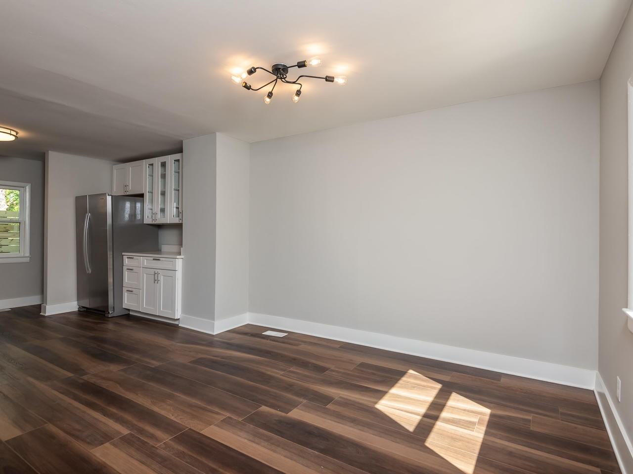 734 E Lenoir St #600 - Photo 5 of 26