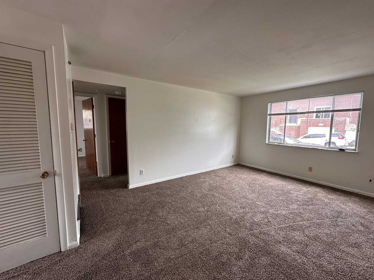 154 East Walnut StreetApt 1 #1 - Photo 2 of 7