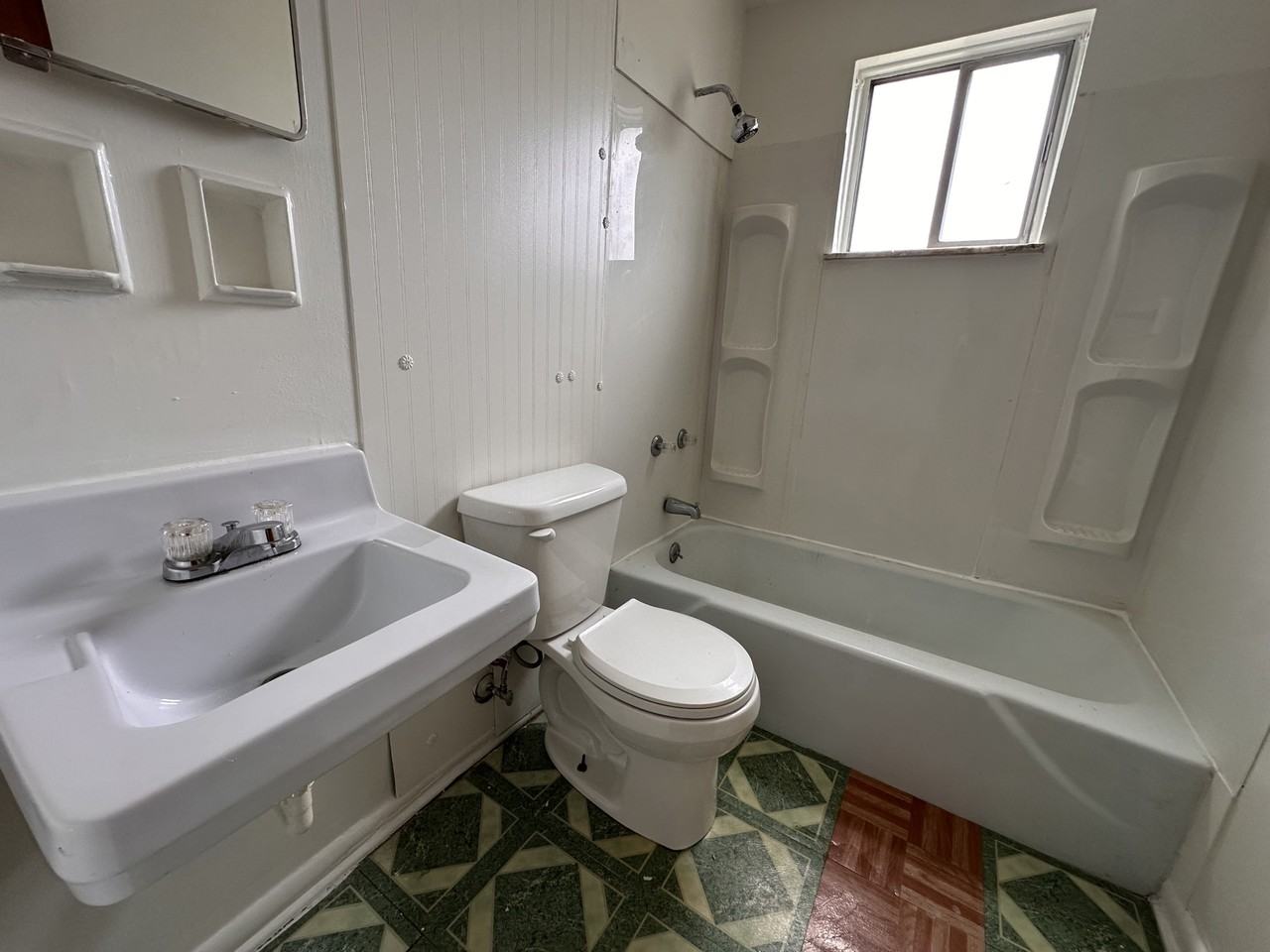 154 East Walnut StreetApt 1 #1 - Photo 7 of 7