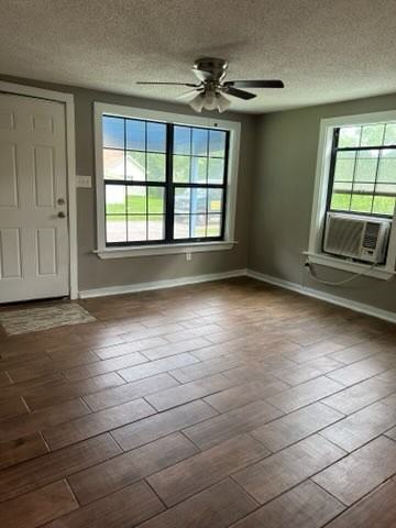 6710 Phillips Ln #1 - Photo 4 of 20