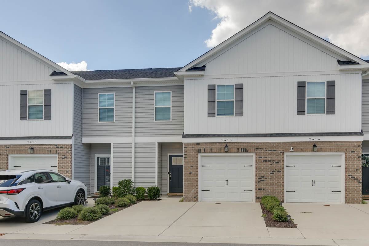 2416 Trafton Pl #1 - Photo 4 of 34